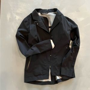 Arcteryx A2B Women’s Hardshell Blazer, Black Size XS